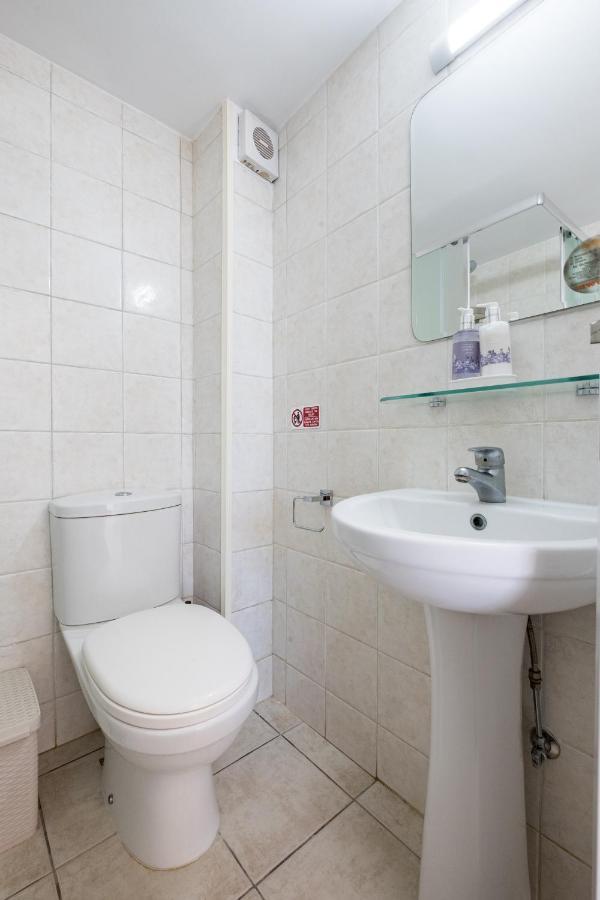 Oceanview Apartment ลาร์นาคา ภายนอก รูปภาพ