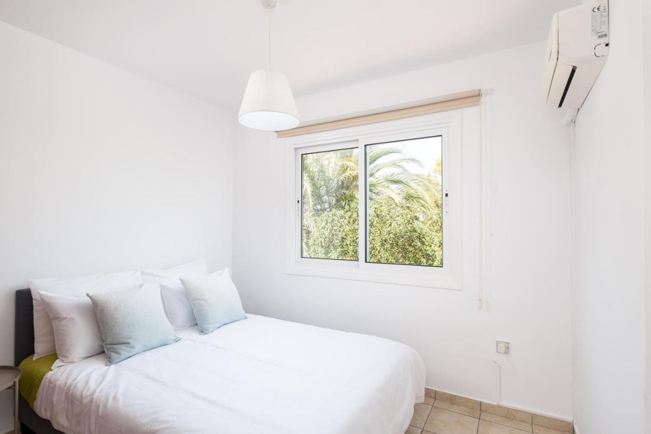 Oceanview Apartment ลาร์นาคา ภายนอก รูปภาพ